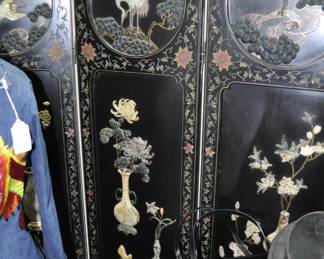  6 panel Early 20th Century ornate Chinese screen