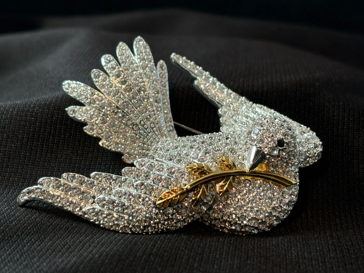 Joan Rivers Dove Of Peace Crystal Brooch