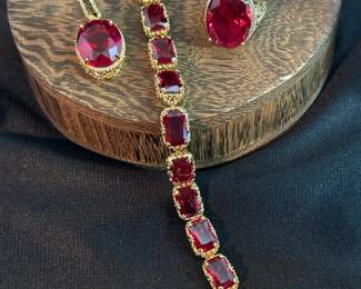 925 Silver And Red Stone Necklace Bracelet And Ring