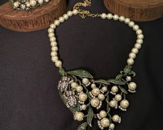 Heidi Daus Crystal and Pearl Necklace Bracelet Ring and Earrings