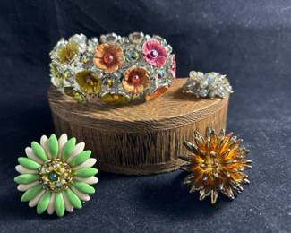 Kirks Folly Rainbow Flower Stretch Bracelet Sweet Romance Flower Ring More