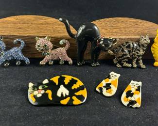 Heidi Daus Black Cat Brooch And Other Cat Themed Brooches