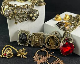 Sweet Romance Heart Charm Bracelet Coat of Arms Bracelet and Heart Necklace