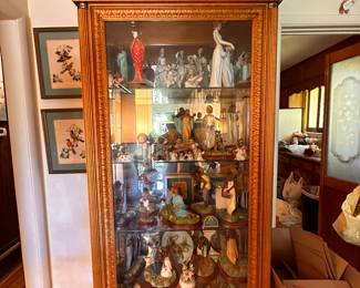 Display cabinet 