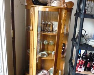 curved curio