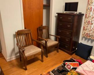 UNQUIE OLK OFFICE CHAIRS