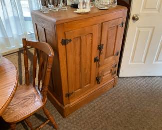 OAK ICE BOX