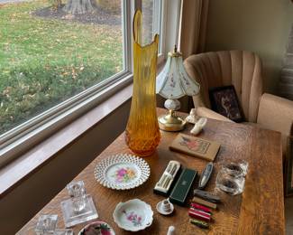 VINTAGE COLLECTIBLES 