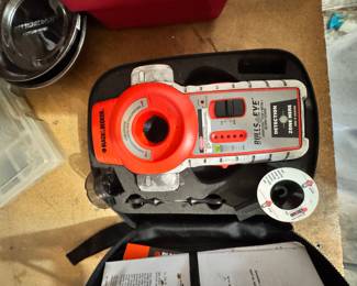Laser level black n decker 