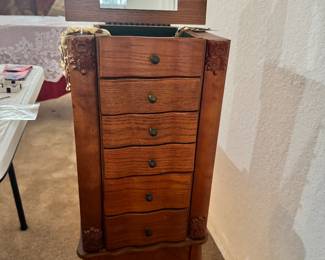 Jewelry box jewelry 