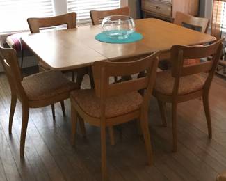Heywood Wakefield dining table & 6 chairs, original orange and turquoise fabric seats with extra leaves 