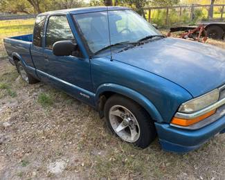 2001 Chevy Pickup, 75000 Miles on it