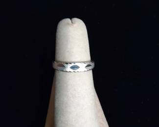 14 kt White Gold Band