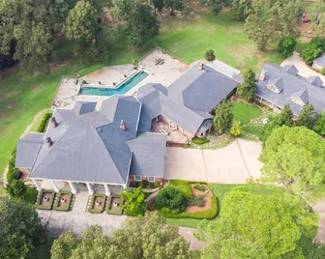 Susannah Hodges Real Estate and Photographer authorized use of this photo for this purpose