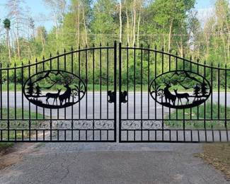 Unused 2024 Greatbear 20ft Bi-Parting Iron Gate. With artwork "Deer" in the Middle of Gate Frame.