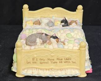 1995 Majorie Sarnat "Nine Lives" Music Box