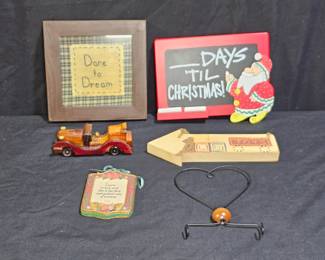 House of Lloyd Christmas Chalkboard & More