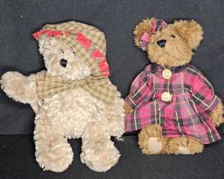 Boyd's JB Bears & Associates & Best Dressed Series