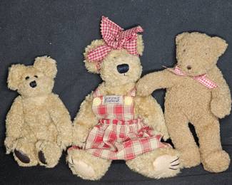 2 Boyd's Bears Teddy Bears & More