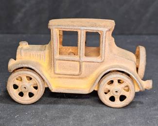 VTG Cast Iron Model T Ford Toy Car