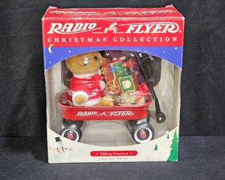 NIB Radio Flyer Christmas Table Top Ornament