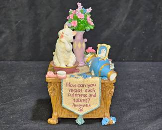 Angus & Friends "Cuteness & Talent" Music Box