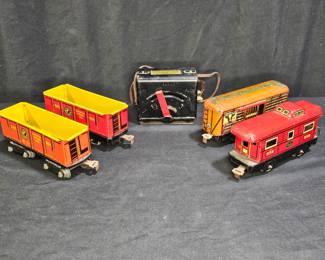 VTG Lionel Marx O Gauge Train Cars & Transformer