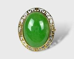 Fine 14K Yellow Gold Apple Green Jade Statement Ring. Sz 9, sizable.
