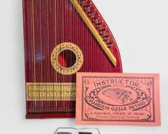 Oscar Schmidt Zither Lap Harpsichord Guitar 45 Strings Excellent Graphics Stained Wood Case No Cracks/Minor Scratches - Excellent Vintage Condition
