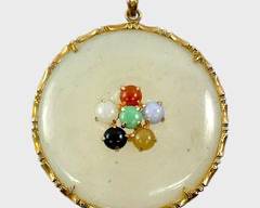 Fine 14K Yellow Gold Gemstone Jade Pendant
