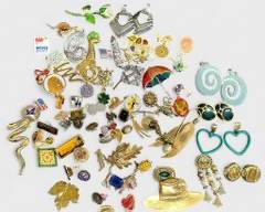 Vintage 7 Eleven Raiders, AAA and Non-Branded Gold and SilverTone Brooches and Earrings Lot
