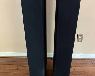 Lot 052-LR: Boston Acoustics VR950 Stereo Speakers
