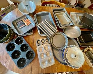 Lot 037-K: Quite a Bakeware Collection