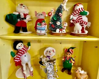 Lot 085-TOY: Annalee Christmas Reunion
