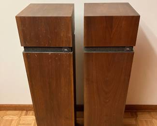 Lot 125-MC: Vintage JBL S109 Aquarius IV Speakers