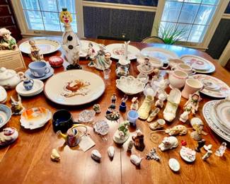 Lot 010-LR: A Curious Assemblage of Pretty Ceramic Objects