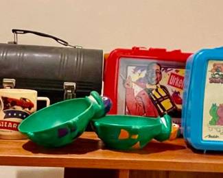 Lot 116-GAR: Vintage 1980s Lunchtime Collectibles