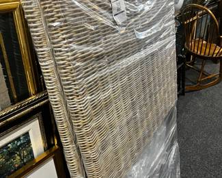 Twin head boards 