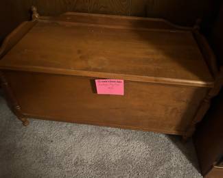 Maple toy chest