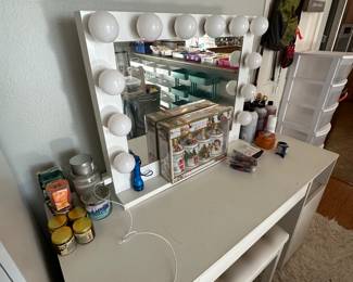 White makeup vanity w/ stool 