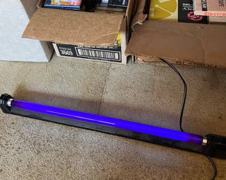 Black light tube