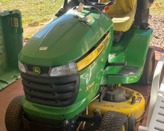 JOHN DEERE LAWN TRACTOR (AS IS PROJECT-PRICED TO SELL)