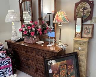 DRESSERS AND MIRRORS