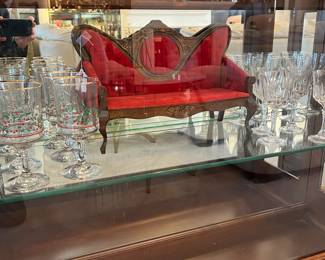 MINIATURE DOLL SETTEE