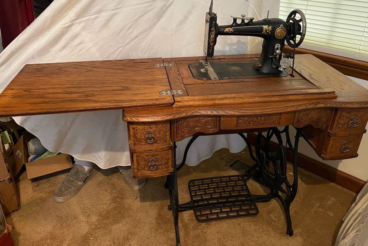 Beautiful Antique Foot Pedal Sewing Machine And Cabinet