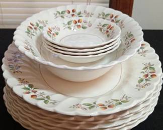 Floral Design Plates And Bowls 