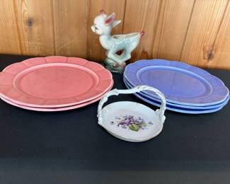 Pretty Playful Plates  Decor