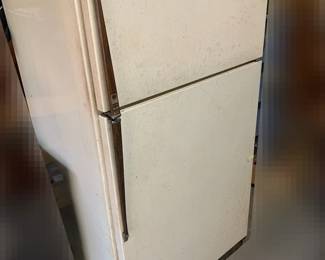  WORKING Vintage Kenmore Garage Fridge
