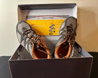 Montrek Mens Tennis Shoes 1 Pair