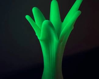 Fenton 14 Uranium Swung Vase